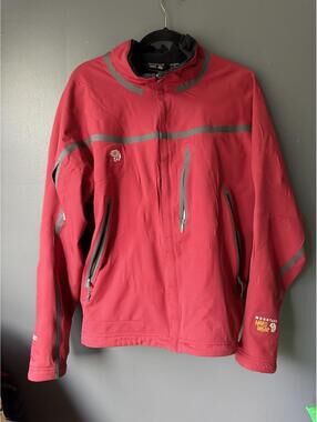 Mountain Hardwear Red Softshell Jacket size XL